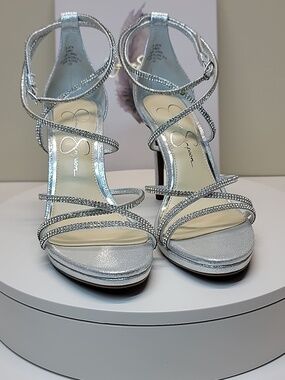 Jessica Simpson NEW IN BOX Silver Crisscross Rhinestone Stiletto Sandals